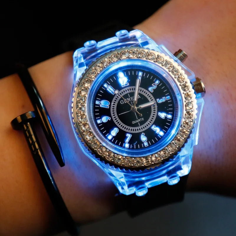 Relógio de Pulso de Silicone com Luz LED e Strass – Unissex (Adultos e Crianças) – Estilo Fashion